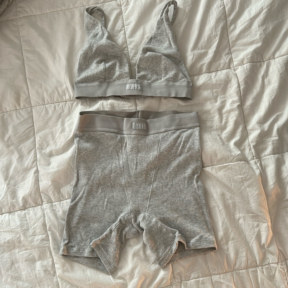 SKIMS grey ribbed set
